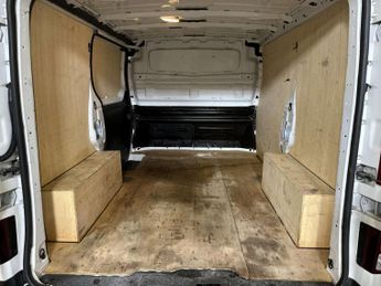 Renault Trafic 2.0 dCi Blue SL28 Business+ Panel Van 5dr Diesel Manual L1 H1 Eu