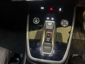 Audi Q4 e-tron 40 S line SUV 5dr Electric Auto 82kWh (204 ps)
