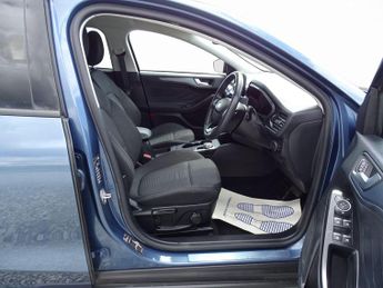Ford Focus 1.0T EcoBoost Active Auto Euro 6 (s/s) 5dr