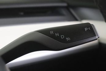 Tesla Model Y Auto RWD 5dr
