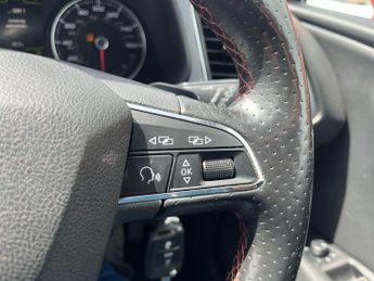 SEAT Leon 2.0 TDI FR Sport Tourer DSG Euro 6 (s/s) 5dr