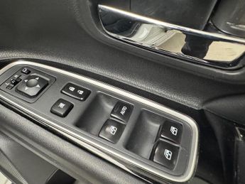 Mitsubishi Outlander 2.0h 12kWh Kotu CVT 4WD Euro 6 (s/s) 5dr