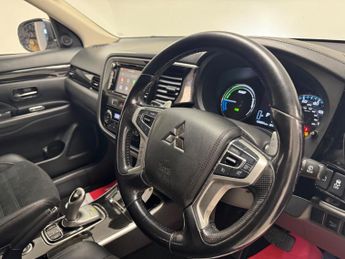 Mitsubishi Outlander 2.0h 12kWh Kotu CVT 4WD Euro 6 (s/s) 5dr
