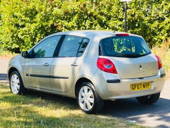 Renault Clio 1.6 VVT Privilege 5dr