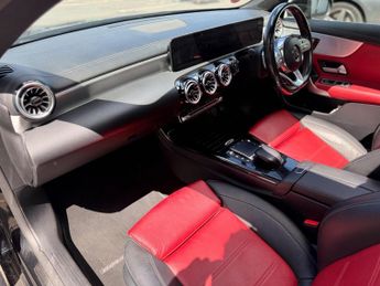 Mercedes-Benz CLA 1.3 CLA180 AMG Line (Premium Plus 2) Coupe 7G-DCT Euro 6 (s/s) 4