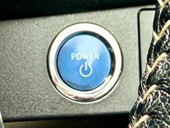 Toyota Yaris 1.5 VVT-h Excel E-CVT Euro 6 5dr (15in Alloy)