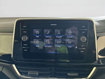 Volkswagen T-Roc 1.5 TSI R-Line SUV 5dr Petrol Manual Euro 6 (s/s) (150 ps)