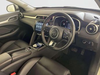 MG MG ZS 51.1kWh Trophy Connect SUV 5dr Electric Auto (176 ps)