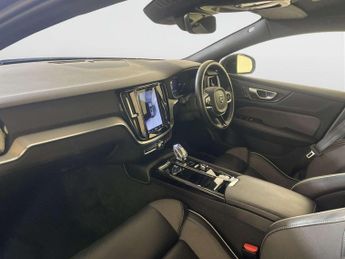 Volvo V60 2.0 T6 Recharge 18.8kWh Plus Estate 5dr Petrol Plug-in Hybrid Au