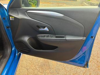 Vauxhall Corsa Electric 50kWh SRi Nav Premium Auto 5dr (7.4Kw Charger)