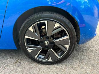 Vauxhall Corsa Electric 50kWh SRi Nav Premium Auto 5dr (7.4Kw Charger)
