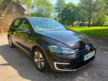 Volkswagen e-Golf 35.8kWh e-Golf Auto 5dr