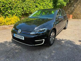 Volkswagen e-Golf 35.8kWh e-Golf Auto 5dr