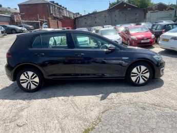 Volkswagen e-Golf 35.8kWh e-Golf Auto 5dr