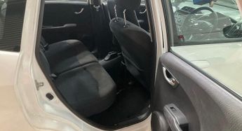 Honda Jazz 1.4 i-VTEC ES CVT Euro 5 5dr