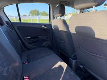 Vauxhall Corsa 1.2i ecoFLEX 16V Design Euro 5 (s/s) 5dr (A/C)