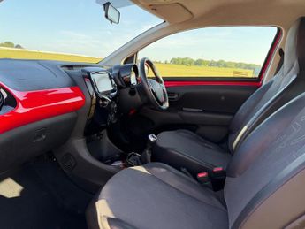 Toyota AYGO 1.0 VVT-i x-pression Euro 5 3dr Euro 5