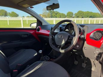 Toyota AYGO 1.0 VVT-i x-pression Euro 5 3dr Euro 5