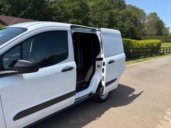 Ford Transit Courier 1.0 EcoBoost Leader L1 Euro 6 (s/s) 4dr