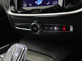 Volvo V60 2.0 B4 MHEV Inscription Auto Euro 6 (s/s) 5dr