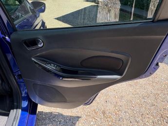 Ford Ka+ 1.2 Ti-VCT Zetec Euro 6 5dr