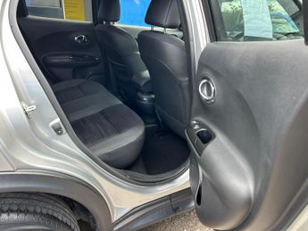 Nissan Juke 1.6 N-Connecta XTRON Euro 6 5dr
