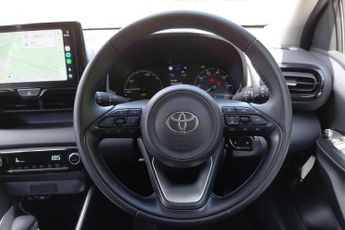 Toyota Yaris 1.5 VVT-h Icon E-CVT Euro 6 (s/s) 5dr