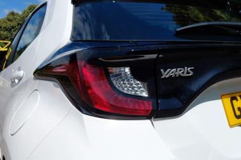Toyota Yaris 1.5 VVT-h Icon E-CVT Euro 6 (s/s) 5dr