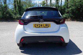 Toyota Yaris 1.5 VVT-h Icon E-CVT Euro 6 (s/s) 5dr