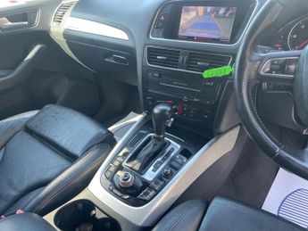 Audi Q5 2.0 TDI S line S Tronic quattro Euro 5 5dr