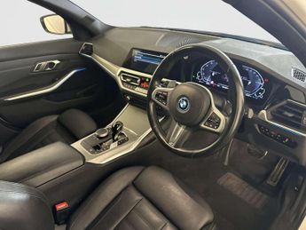 BMW 3 Series 2.0 330e 12kWh M Sport Touring 5dr Petrol Plug-in Hybrid Auto Eu