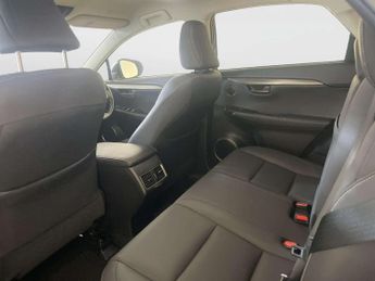 Lexus NX 2.5 300h GPF Takumi SUV 5dr Petrol Hybrid E-CVT 4WD Euro 6 (s/s)
