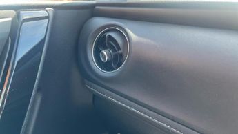 Toyota Auris 1.8 VVT-h Icon Tech CVT Euro 6 (s/s) 5dr