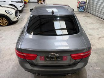 Jaguar XE 2.0i Portfolio Auto Euro 6 (s/s) 4dr