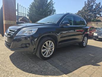 Volkswagen Tiguan 2.0 TDI SE Auto 4WD Euro 4 5dr