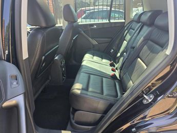 Volkswagen Tiguan 2.0 TDI SE Auto 4WD Euro 4 5dr