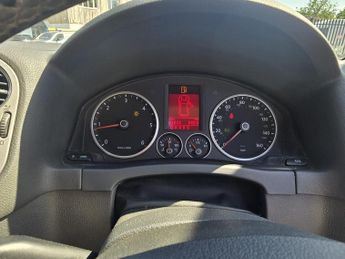 Volkswagen Tiguan 2.0 TDI SE Auto 4WD Euro 4 5dr