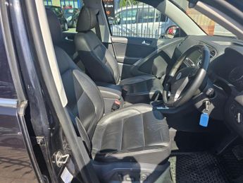 Volkswagen Tiguan 2.0 TDI SE Auto 4WD Euro 4 5dr