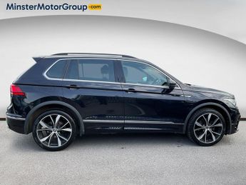 Volkswagen Tiguan R-LINE TSI S-A