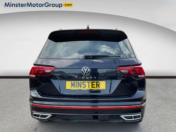 Volkswagen Tiguan R-LINE TSI S-A