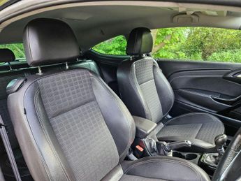 Vauxhall Astra GTC 1.4i Turbo SRi Euro 6 (s/s) 3dr