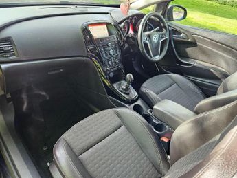 Vauxhall Astra GTC 1.4i Turbo SRi Euro 6 (s/s) 3dr