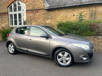 Renault Megane 1.6 16V Dynamique TomTom Euro 5 5dr