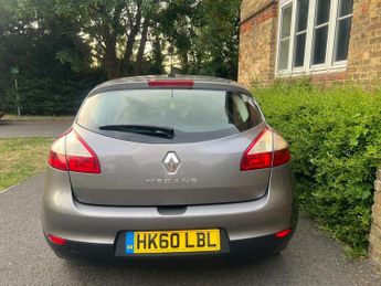 Renault Megane 1.6 16V Dynamique TomTom Euro 5 5dr