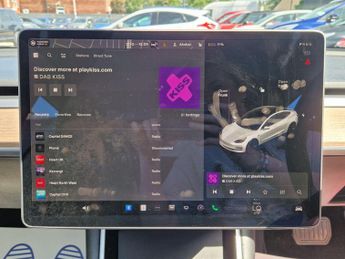 Tesla Model 3 Standard Range Plus Auto RWD 4dr