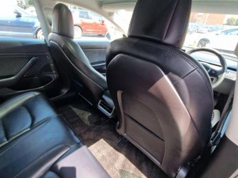 Tesla Model 3 Standard Range Plus Auto RWD 4dr