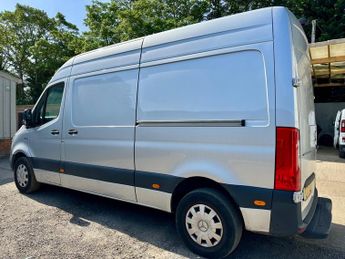 Mercedes-Benz eSprinter 55kWh Progressive Auto FWD L2 H2 5dr 20kW Charger