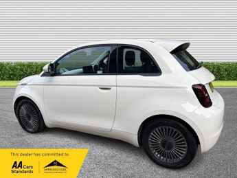 Fiat 500e 42kWh Icon Auto 3dr