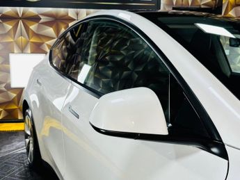 Tesla Model Y (Dual Motor) Long Range Auto 4WDE 5dr