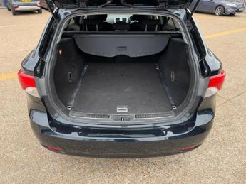 Toyota Avensis 1.8 V-Matic TR Tourer Multidrive S Euro 5 5dr